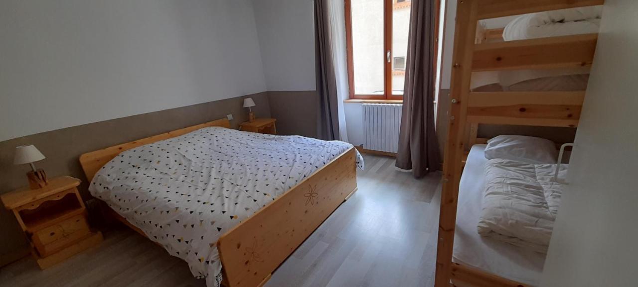Chambre A Louer A La Nuitee Lanslebourg-Mont-Cenis Exteriör bild